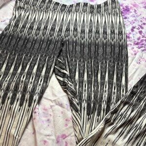 H&M Monochrome Patterned Women's Pants